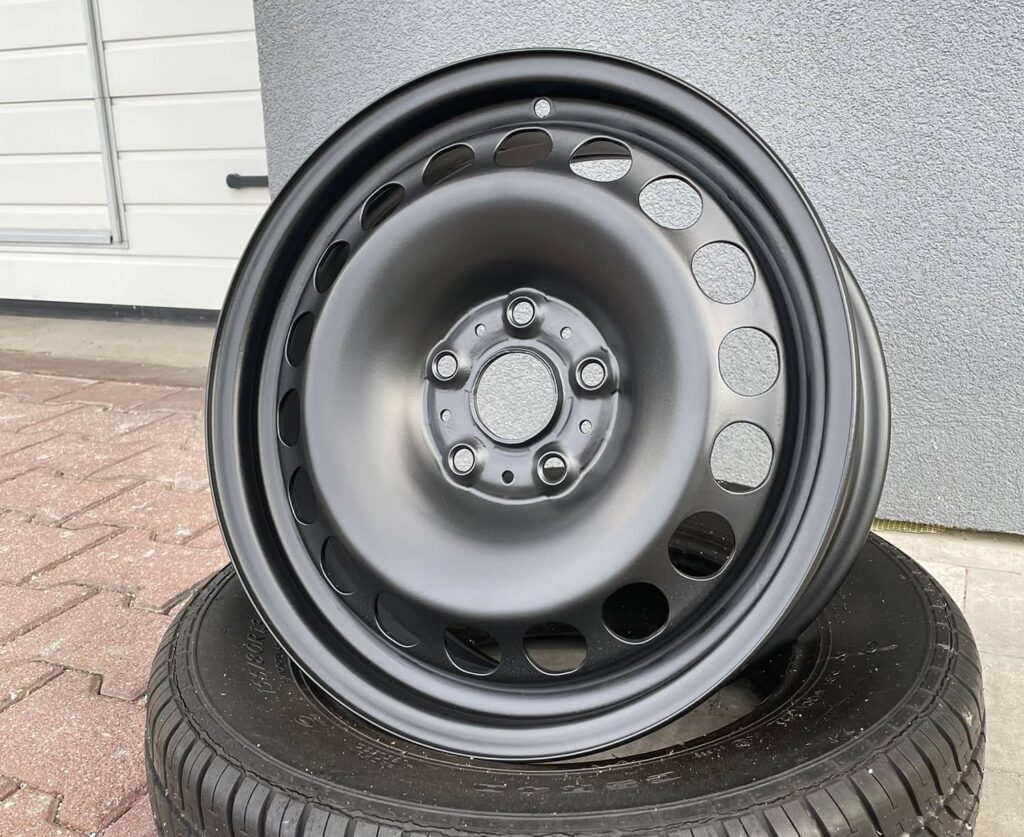 Wybrać felgi stalowe czy aluminiowe