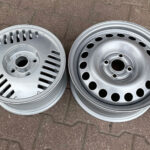 Porównanie malowania proszkowego felg i systemowej metody malowania