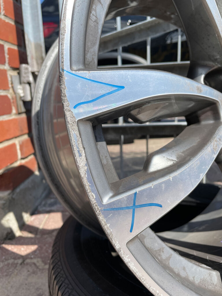 Proces malowania felg z toczeniem CNC frontów BMW X5 R20